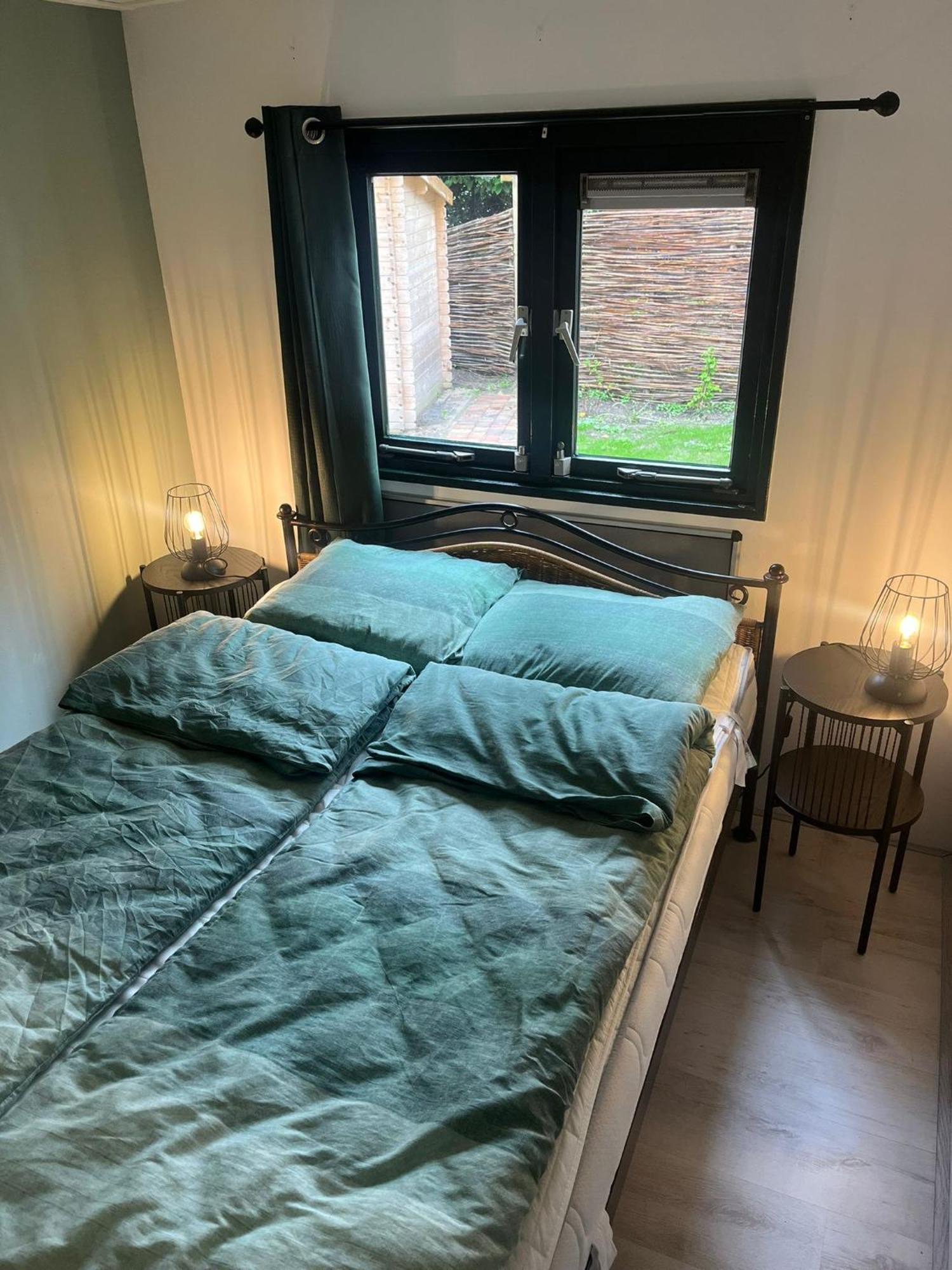 Tapuit Hotell Laag-Soeren Exteriör bild